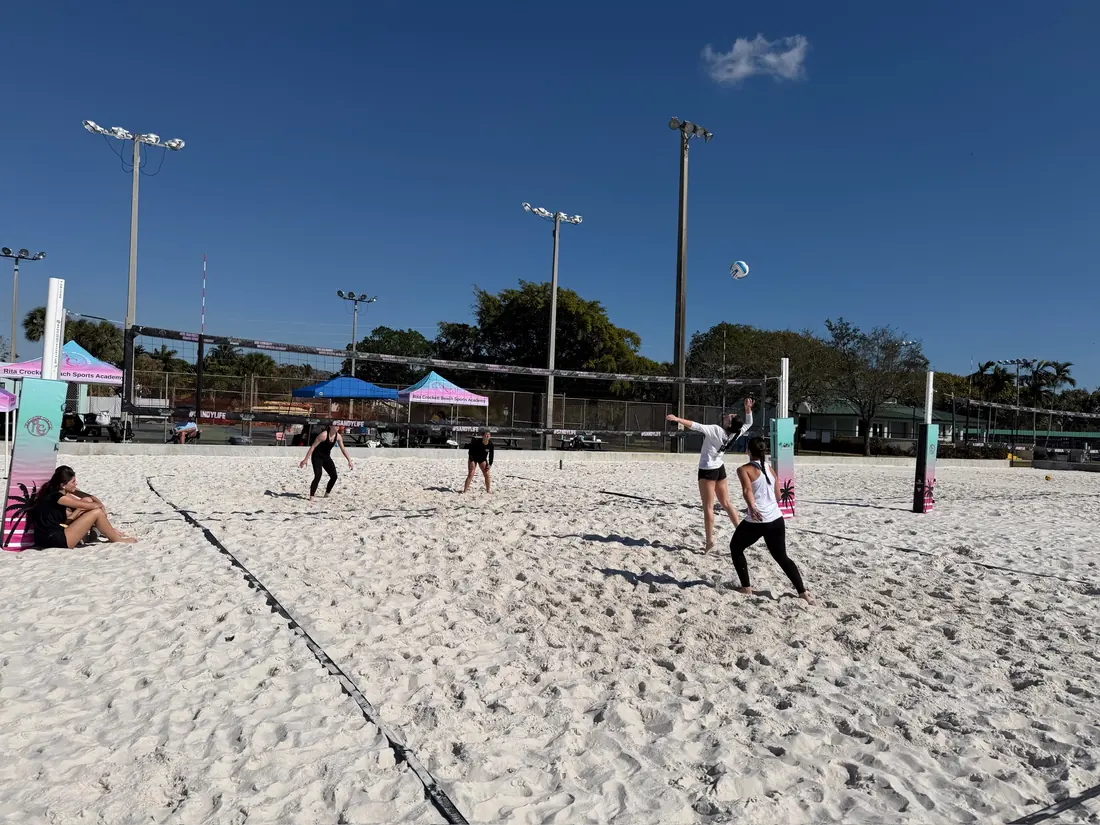 Mamu Beach athletes training together on the sand